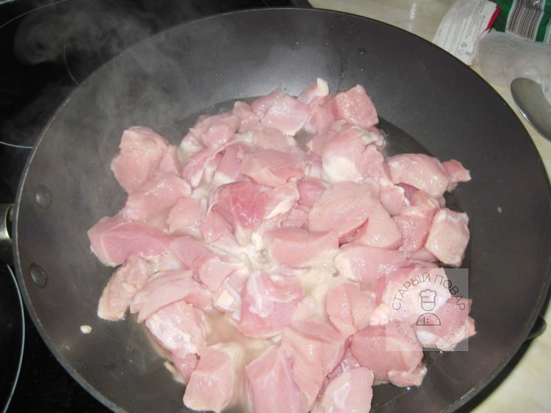 Мясо режем на куски
