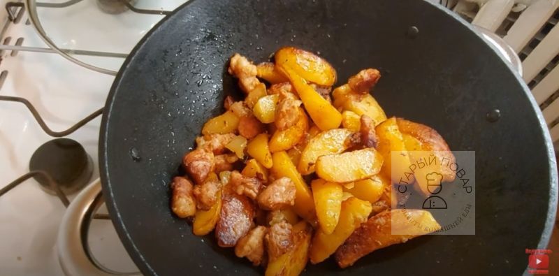 Картошка с мясом готова!