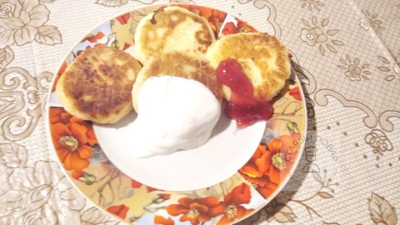 Простые сырники готовы