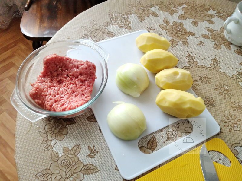 Ингредиенты для супа с фрикадельками