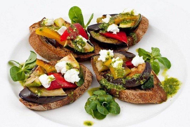Овощная закуска брускетта